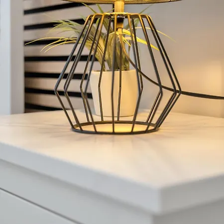 Appartement Design-apartment Fuer Geschaefts-&urlaubsreisen In *