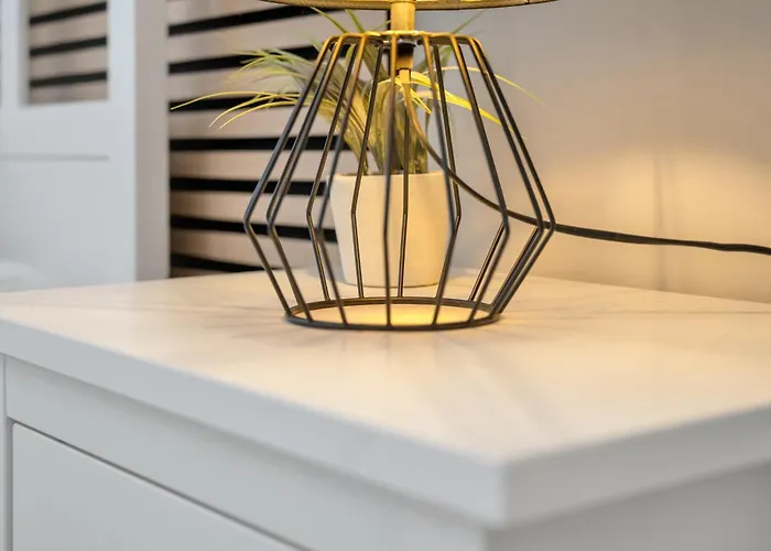 Appartamento Design-apartment Fuer Geschaefts-&urlaubsreisen In *